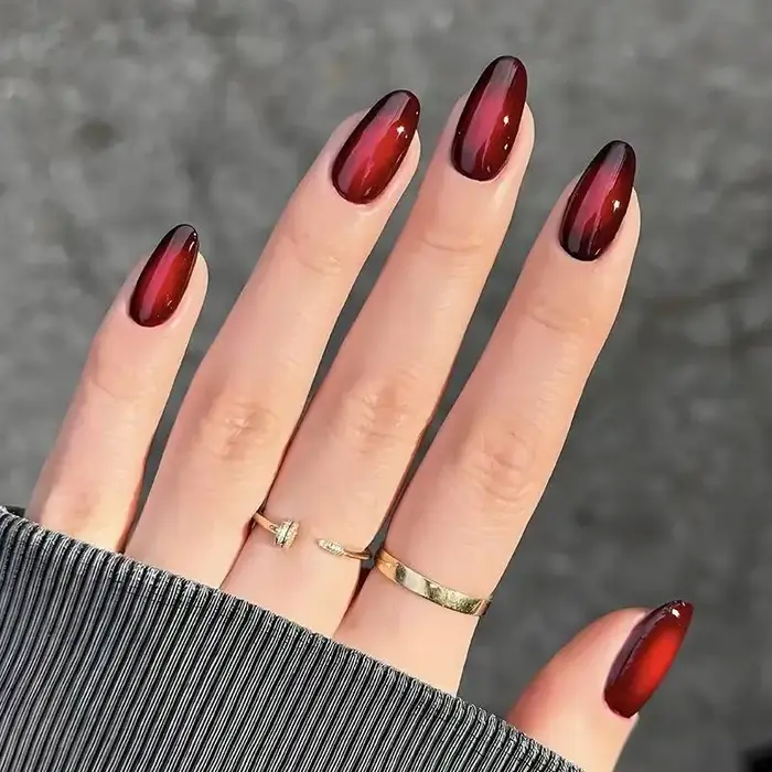 24PCSShiny – faux ongles ovales dégradés rouge vin
