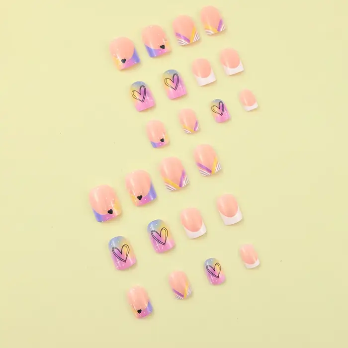 24 morceaux de faux ongles carrés courts