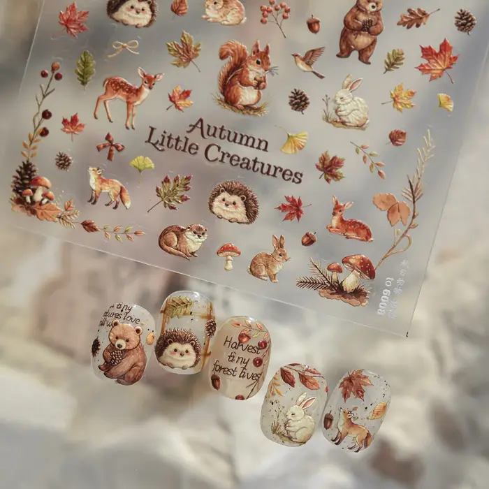 Autocollants 5D pour ongles Forêt d'automne – Adorables créatures forestières : Ours, Écureuil, Cerf, Oiseau, Feuille d'érable, Gland, Champignon, Branche séchée – Décalcomanies