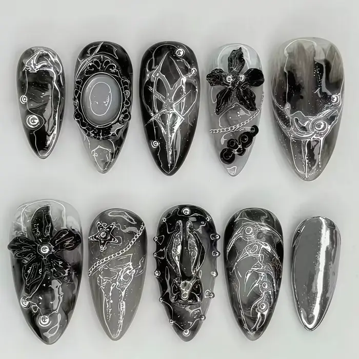 Nouveauté 2026 : 24 faux ongles minimalistes en forme d'amande à la française
