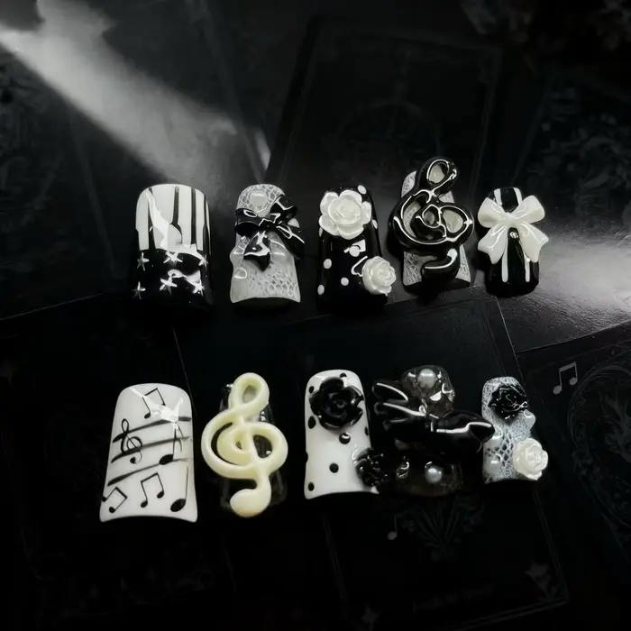 10 pièces à la main gothique presse sur ongles Punk foncé 3D Note de musique conception faux