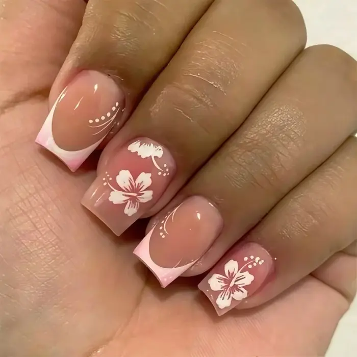 Indispensable pour les passionnés de mode : 24 pièces de faux ongles courts de style français