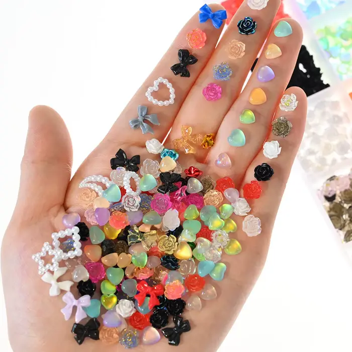 Décorations en résine pour Nail Art, 500 à 600 pièces, mélange de formes, breloques pour ongles, fou