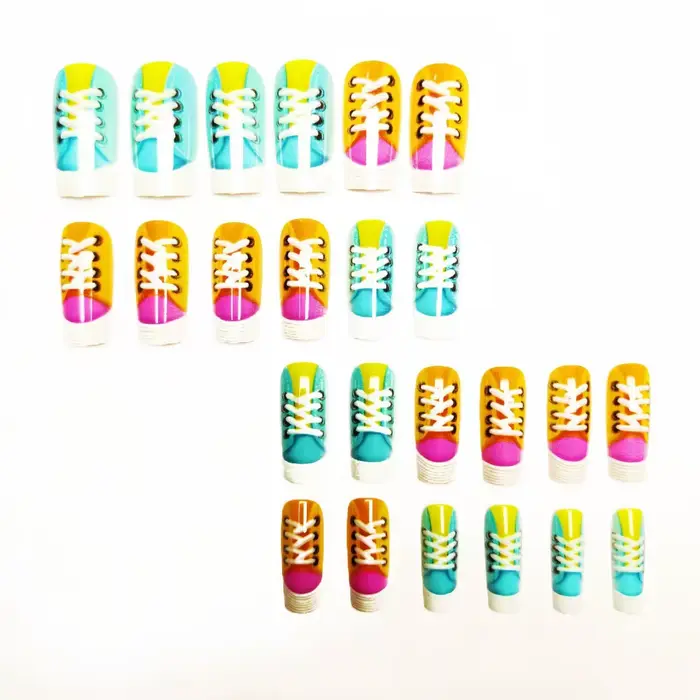 Faux ongles mi-longs pour femmes et filles
