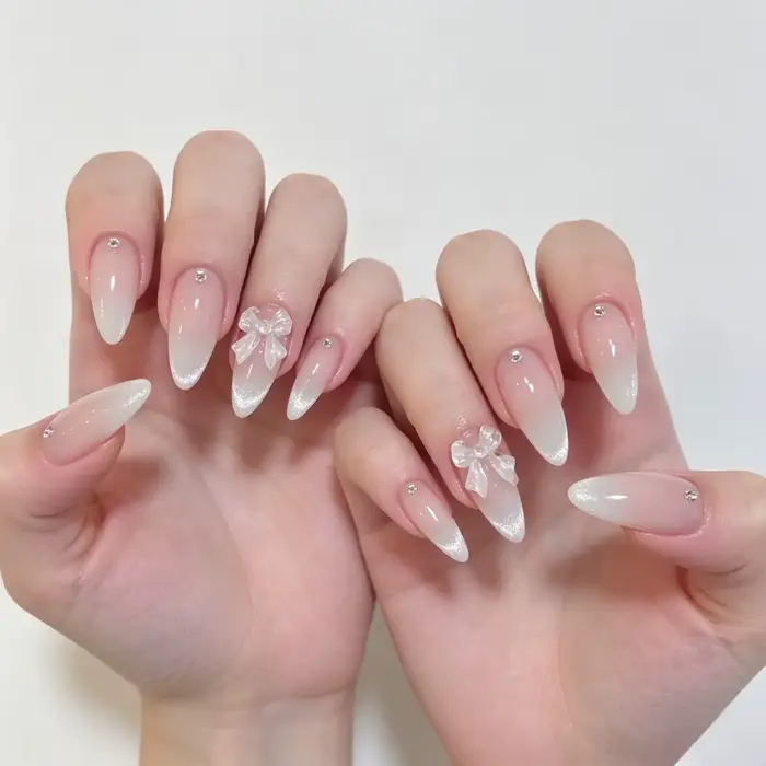 24 faux ongles à presser de style français