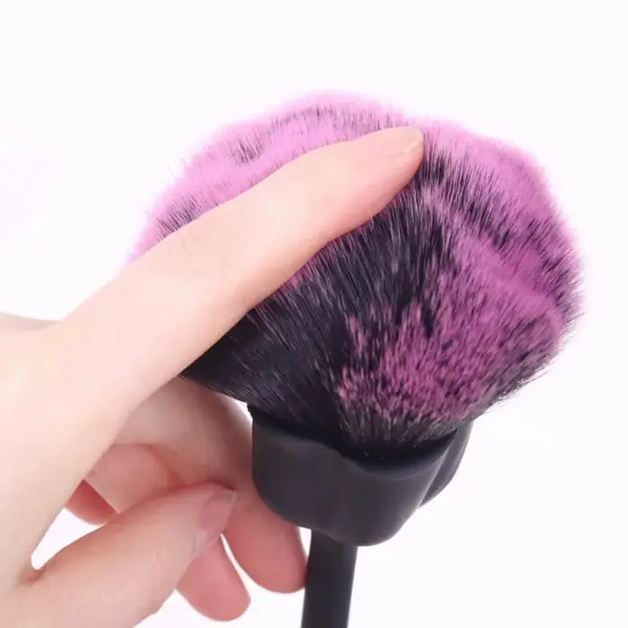 Brosse à ongles à fleurs pour manucure