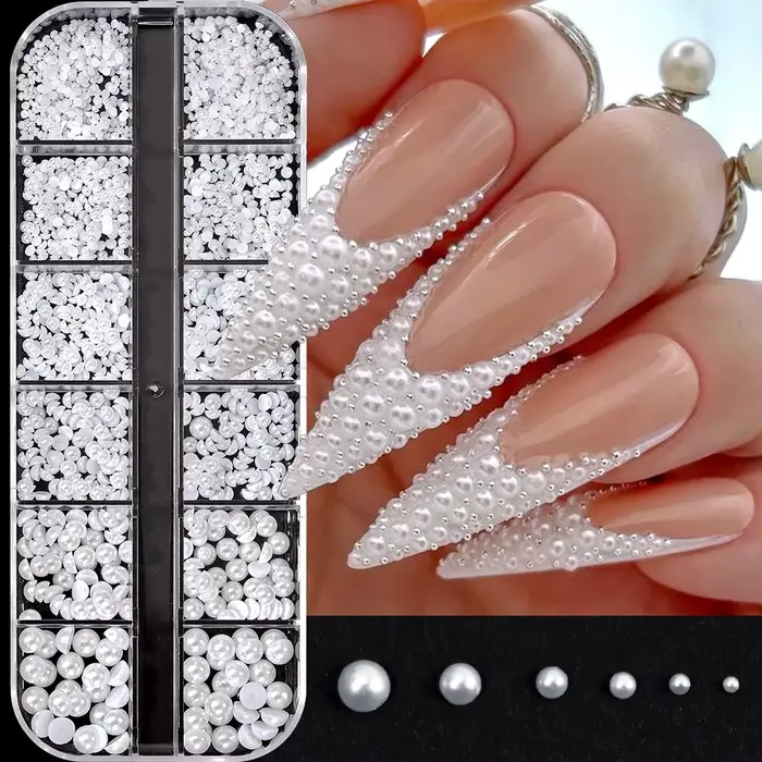 12 compartiments de perles blanches 3D pour ongles