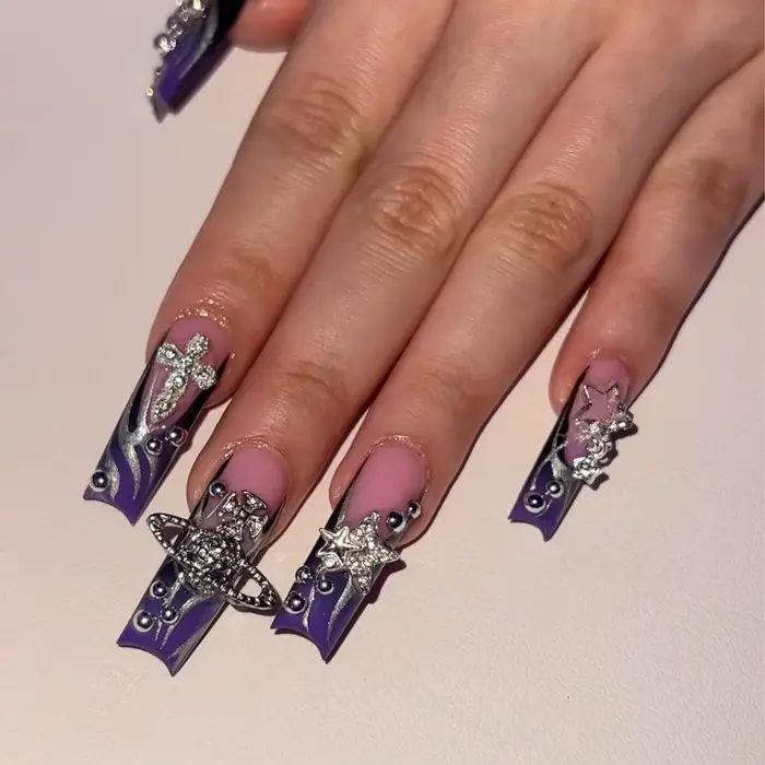 70 pièces breloques pour ongles en forme d'étoile