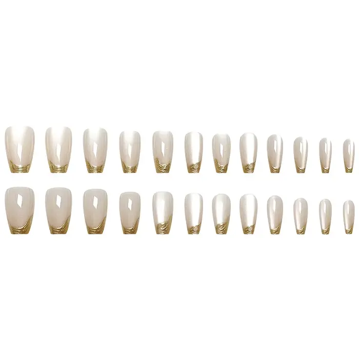 24 faux ongles courts carrés pointus style français