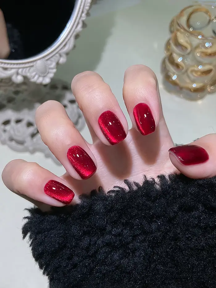 Vernis à ongles Gel œil de chat rouge rubis