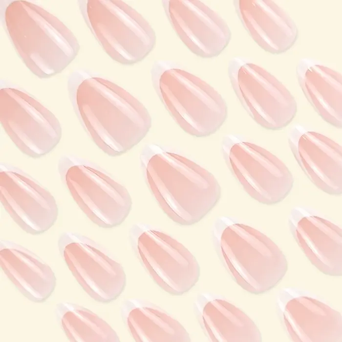 30 faux ongles français courts en amande