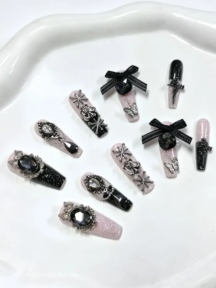 10 faux ongles trapézoïdaux de longueur moyenne