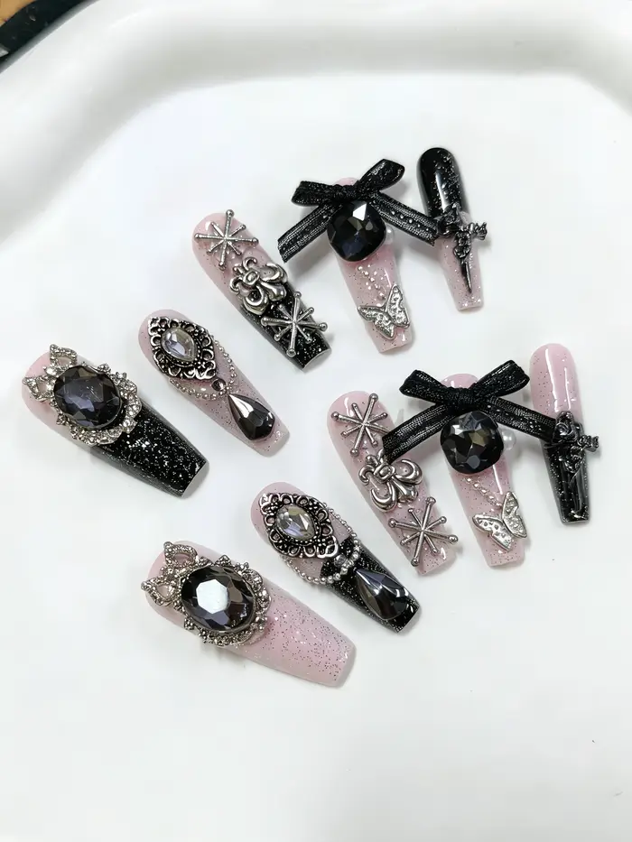 10 faux ongles trapézoïdaux de longueur moyenne