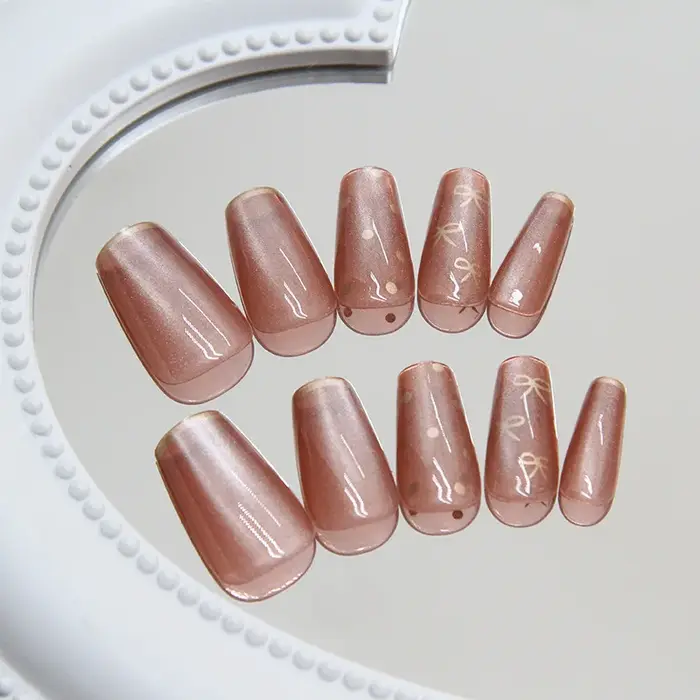 24 faux ongles en forme de cercueil N64.+ 1 lime à ongles + 1 colle MSI