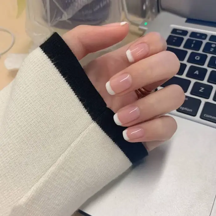 Faux Ongles Courts à Couverture Complète