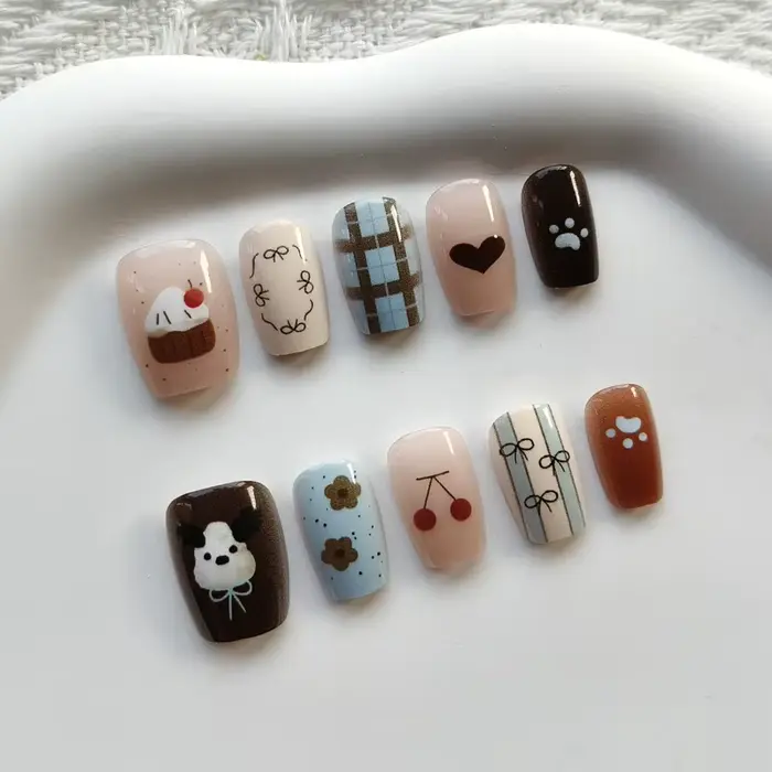 10 faux ongles à presser style coréen