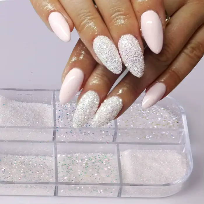 Poudre à paillettes pour ongles