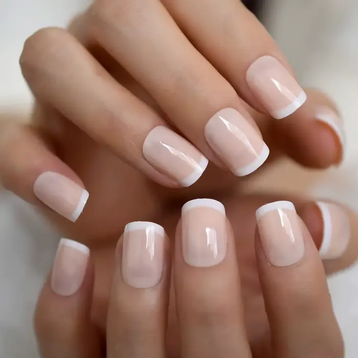 Faux ongles de Style français