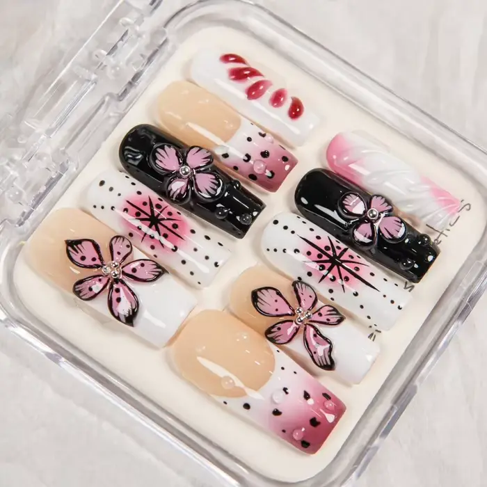 Faux ongles longs carrés noirs