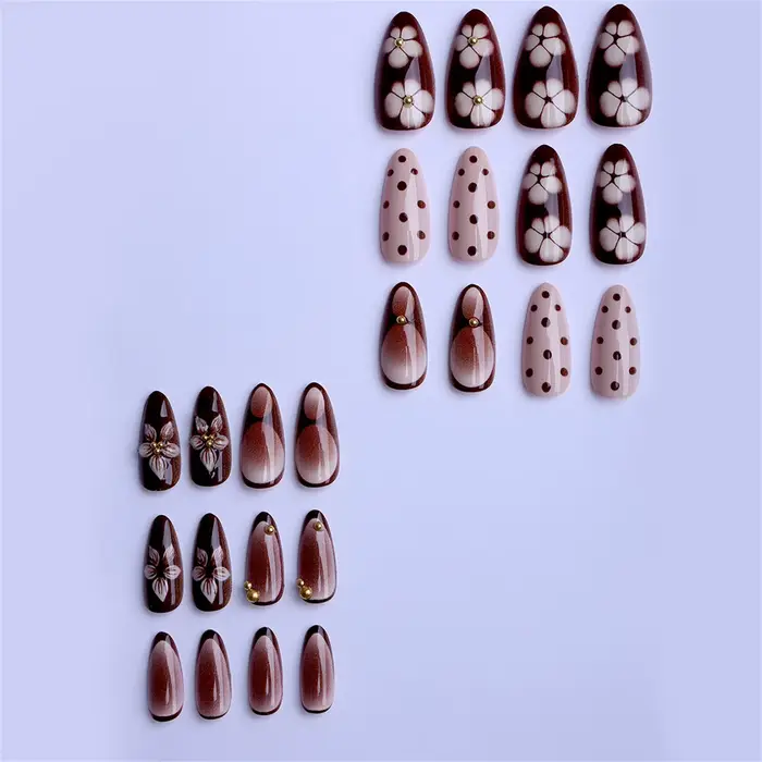 Faux ongles marron amande