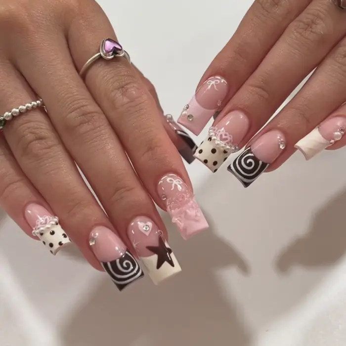 24 faux ongles nude roses avec nœuds 3D et fleurs, à presser, nouvelle collection 2026, style frança