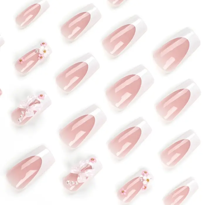 24 faux ongles en forme de cercueil + 1 lime à ongles + 1 gelée