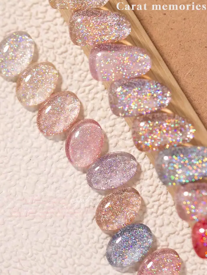 Nouveau Gel à Ongles Scintillant Sept Couleurs Effet Diamant Broyé Été-Automne 2026