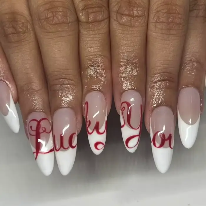 Faux ongles «Lucky You» peints à la main