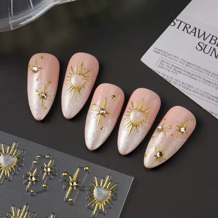 Autocollants adhésifs étoiles en cristal brillant pour ongles, 2 pièces, cœur doré, lumière des étoi