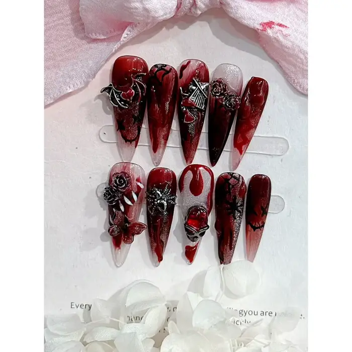 10 pièces ongles faits à la main Goth 10
