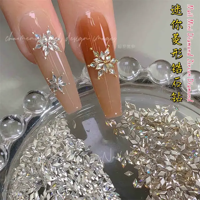 100 pièces glace-Transparent Mini étincelle Nail Art strass 1.5x3mm oeil de cheval/losange 3D paille