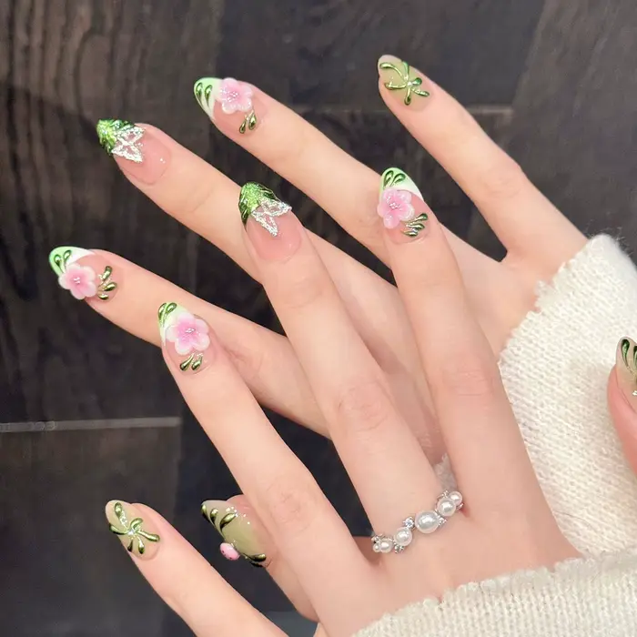 10 pièces faux ongles faits à la main avec dégradé rose vert court amande presse
