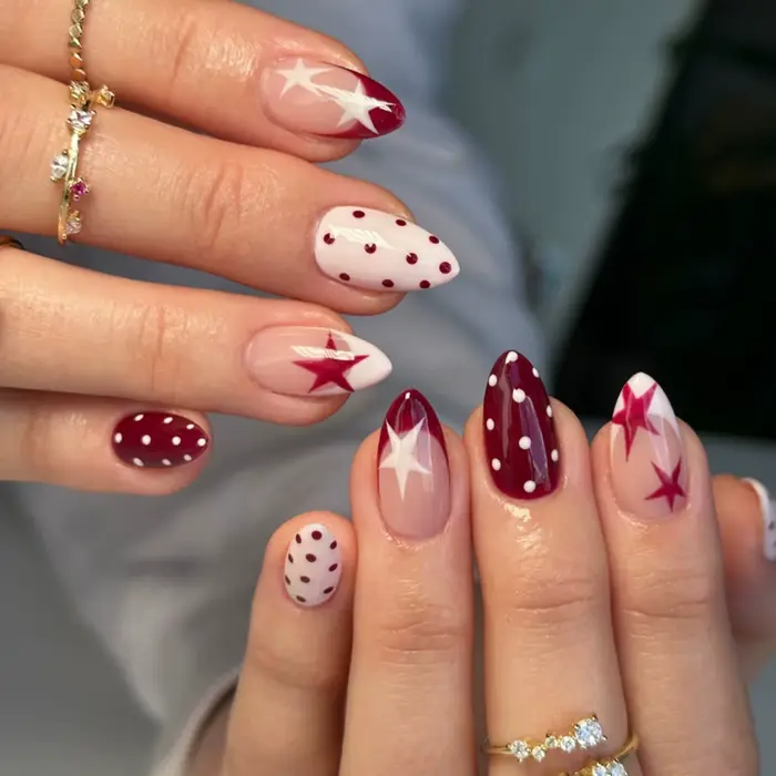 Faux ongles français jaunes à pression bleue et amande, 24 pièces, étoile à cinq branches/à pois imp
