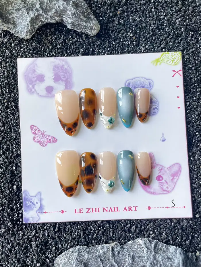 Faux ongles à presser 2026 French Long Almond Amber