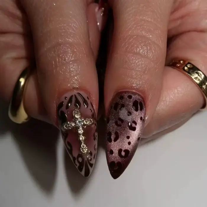 24 pièces/ensemble faux ongles 3D pour femmes filles pointes d'amande moyennes léopard à pois fleurs