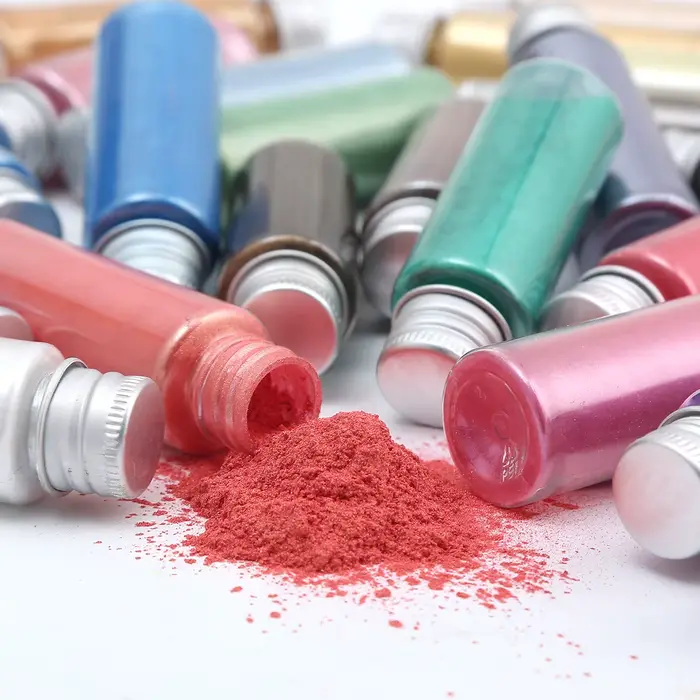 Pigment en poudre de mica perlée colorée pour ongles