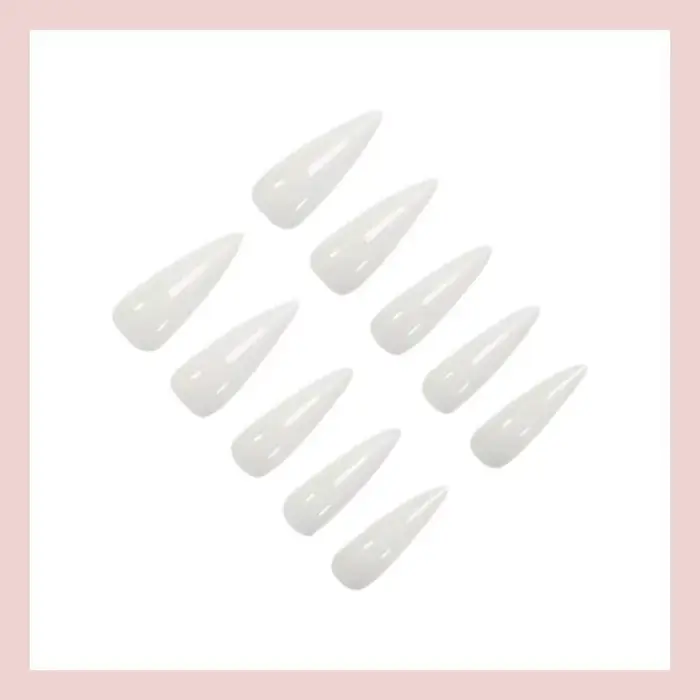 24 faux ongles longs pointus style patch