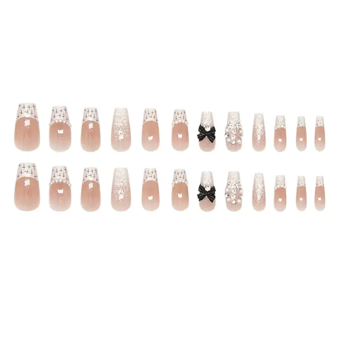 Faux ongles à presser tissés