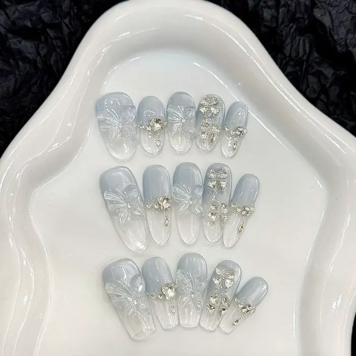 10 pièces à la main bleu glace dégradé presse sur ongles avec papillon conception faux ongles portab