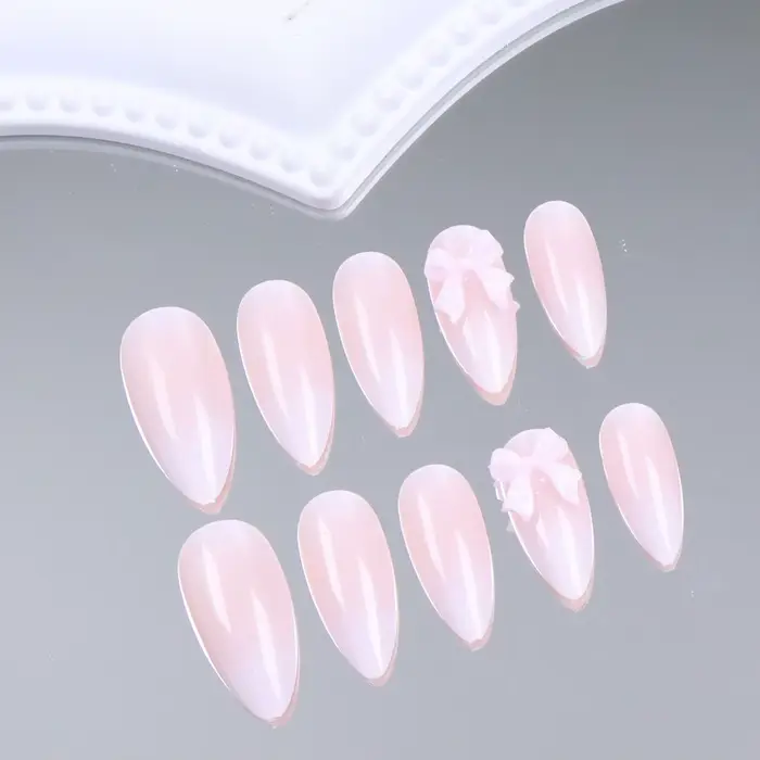 Faux ongles à pression en amande