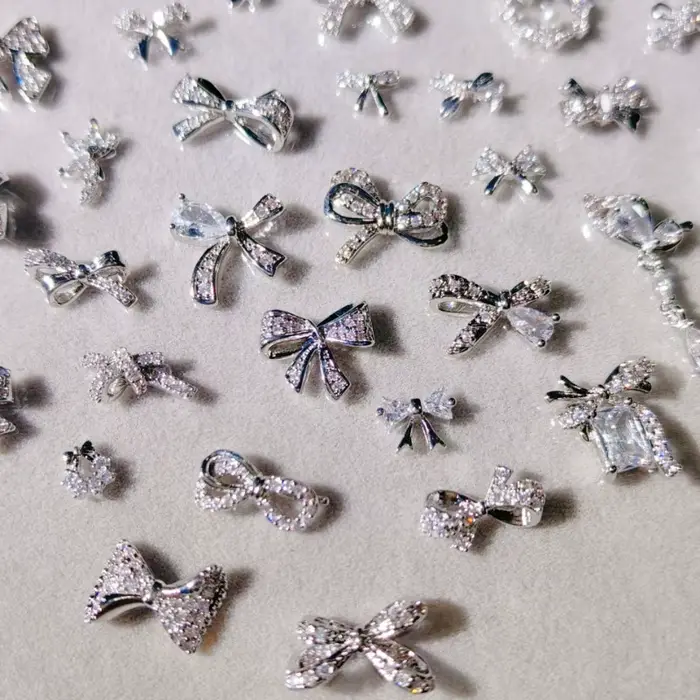Nail Art Super Flash Zircon Bow Argent Petit Papillon Décorations pour Ongles