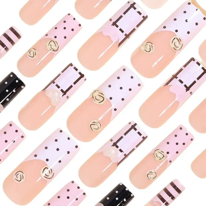 24 faux ongles à presser style français