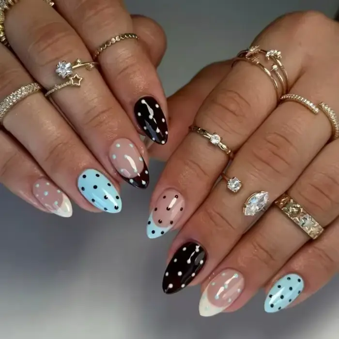 Faux ongles français imprimé léopard amande