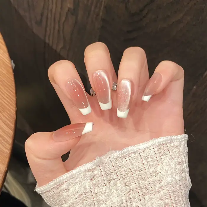 Ballet lait blanc français fait à la main faux ongles portable amande Blush dégradé