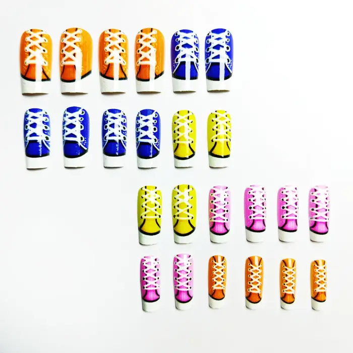 Faux ongles mi-longs pour femmes et filles