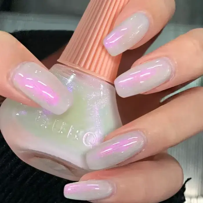 Vernis à ongles populaire blanc lait