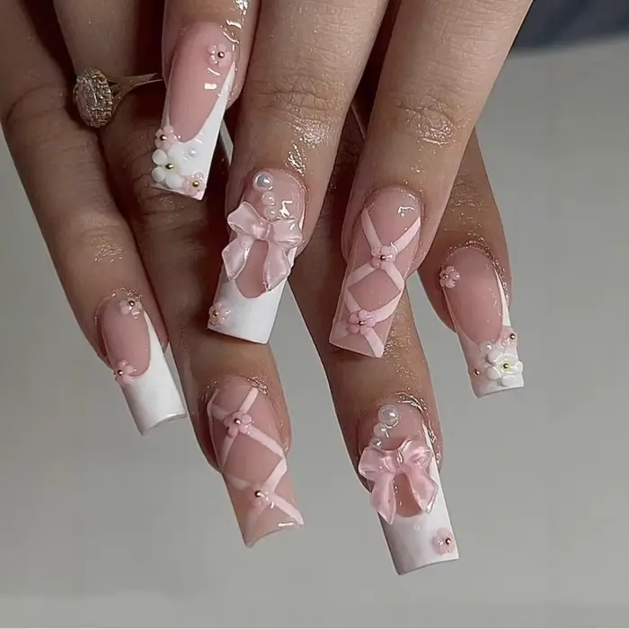 Faux ongles carrés mi-longs pour femmes et filles, style français, bord blanc et vert avec fleurs 3D