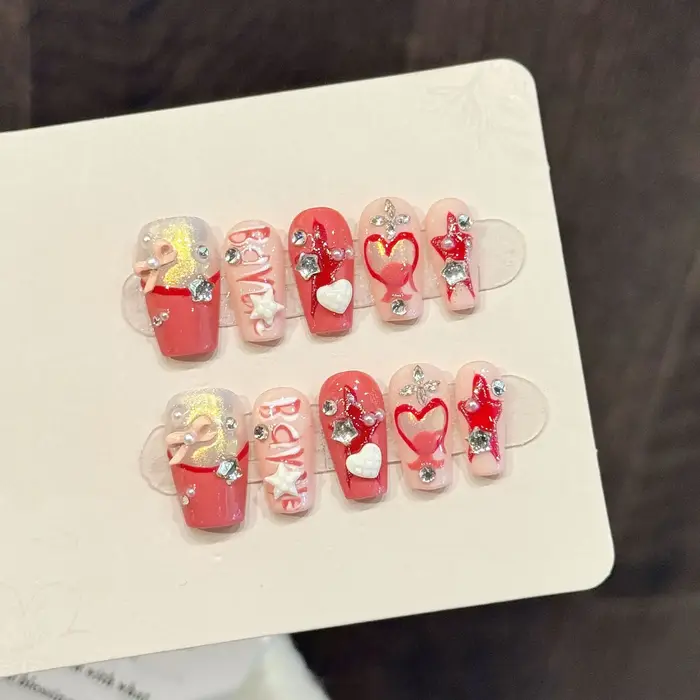 10 faux ongles en forme de cercueil faits à la main