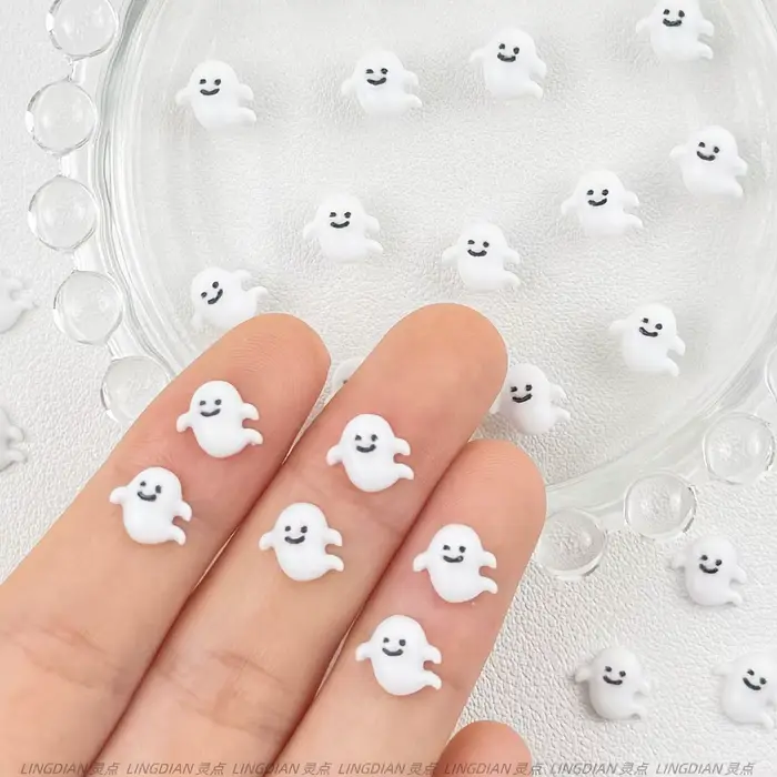 Breloques en résine pour Nail Art d'halloween, mélange de citrouilles fantômes mignonnes, dessin ani