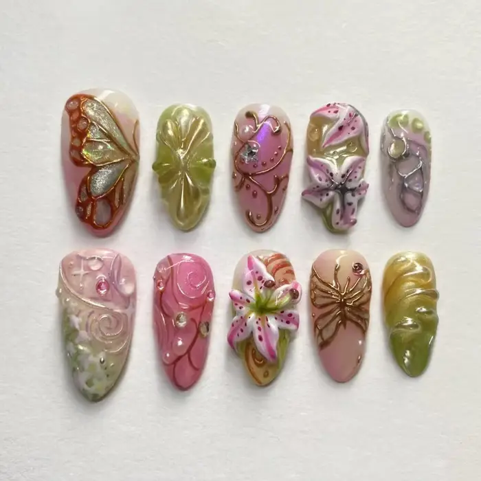 24 faux ongles à motifs anime